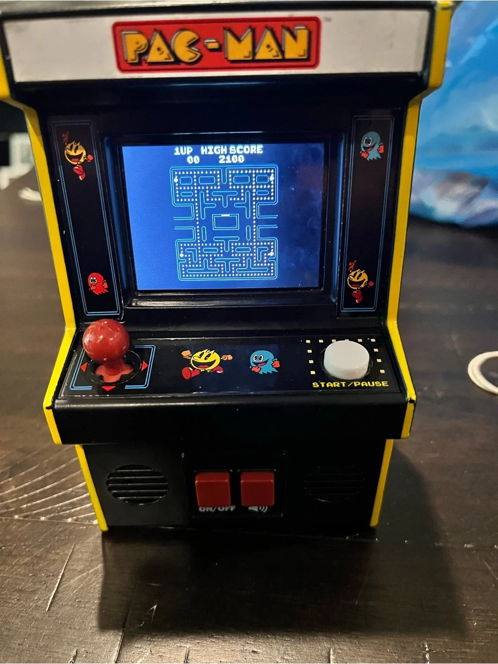 Arcade1Up - Pac-Man Handheld Arcade Game, Arcade Classics